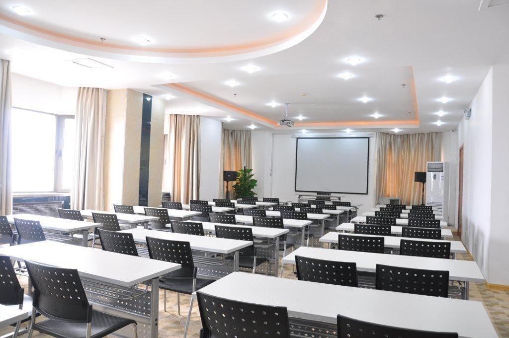 Super 8 Hotel Qingdao Railway Station Gui Zhou Road Luaran gambar