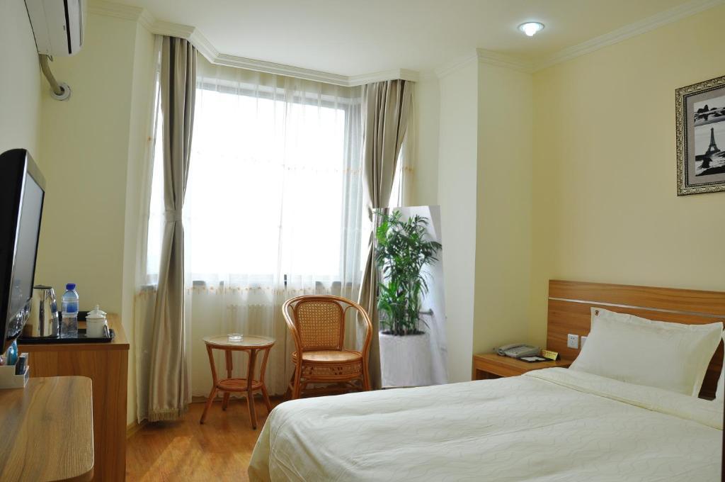 Super 8 Hotel Qingdao Railway Station Gui Zhou Road Luaran gambar